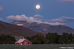 Red Barn Moon 100617 9038 F