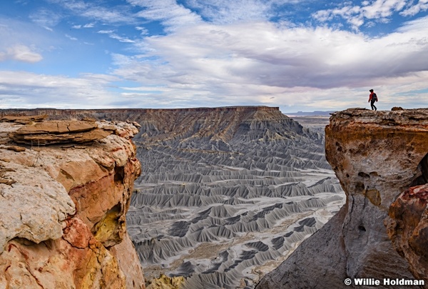Badlands Hiker Ridge 110417 7280