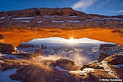 Canyonlands Mesa Arch 020216 1730