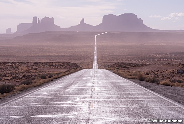 Road Monument Valley 021614 7870
