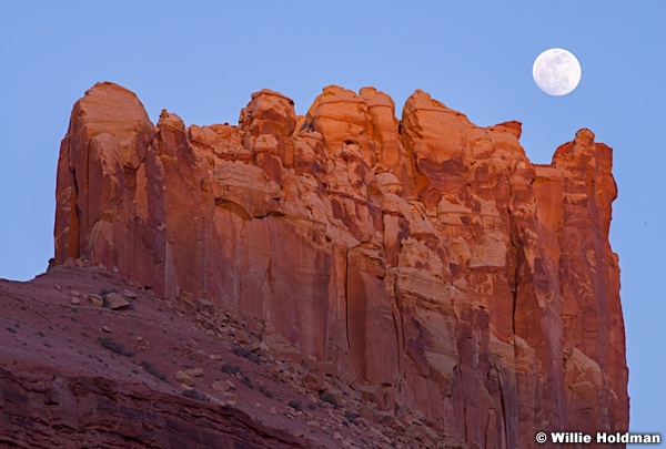 Capitol Reef Moon 031414 9792