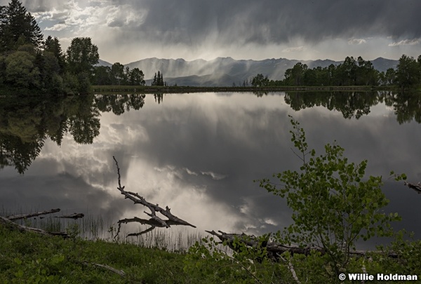 Dramatic Clouds Lake 061117 40951