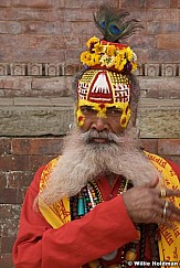 Holymannepal050409 22811