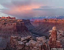 Storm Cloud over canyonlands 6x7F033122 9361