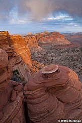 Capitol Reef Rock Formations 040622 0454