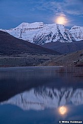 Timpanogos Moonset Reflectionvert working 033118 8717