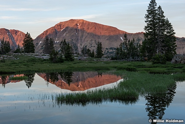 Reflection Uinta Peak 071817 3050 2