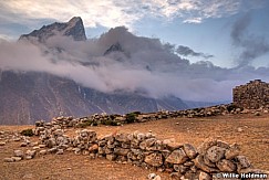 Tawocheruinsclouds051009