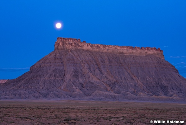 Factory Butte Moon 051414 9983 2