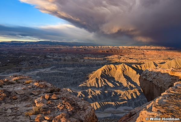 Cainville Badlands Red Rock 110417 6921