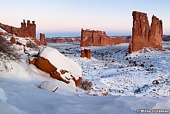 Archeswinterpreglow