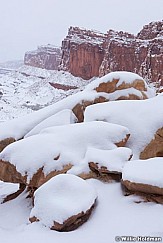 Red Rock Snow Boulders 012023 2356