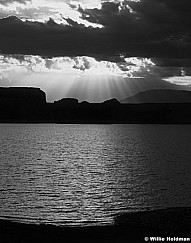 100120600315bw