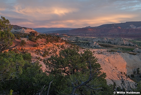 Sunrise Teasdale Plateau 081523 4292 2