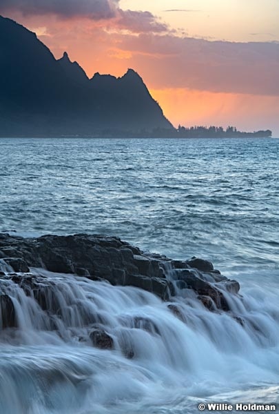 Ocean Waterfall Kauai 101021 2518
