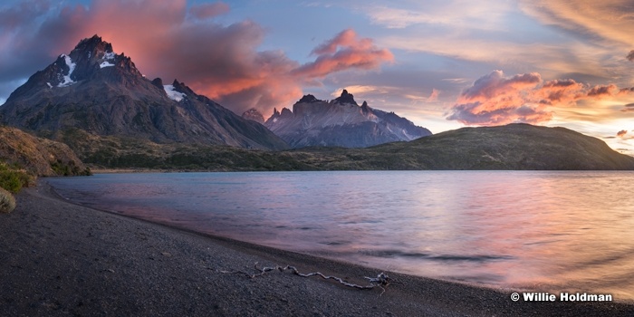 Lago Pehoe Patagonia 032816A