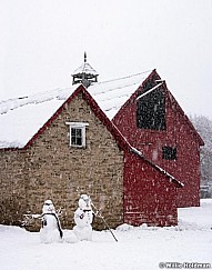 Snowmen Midway Barn 010715